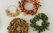 Wreaths & garlands